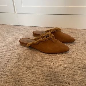 Free People Fringe Tan sz 7.5 mules